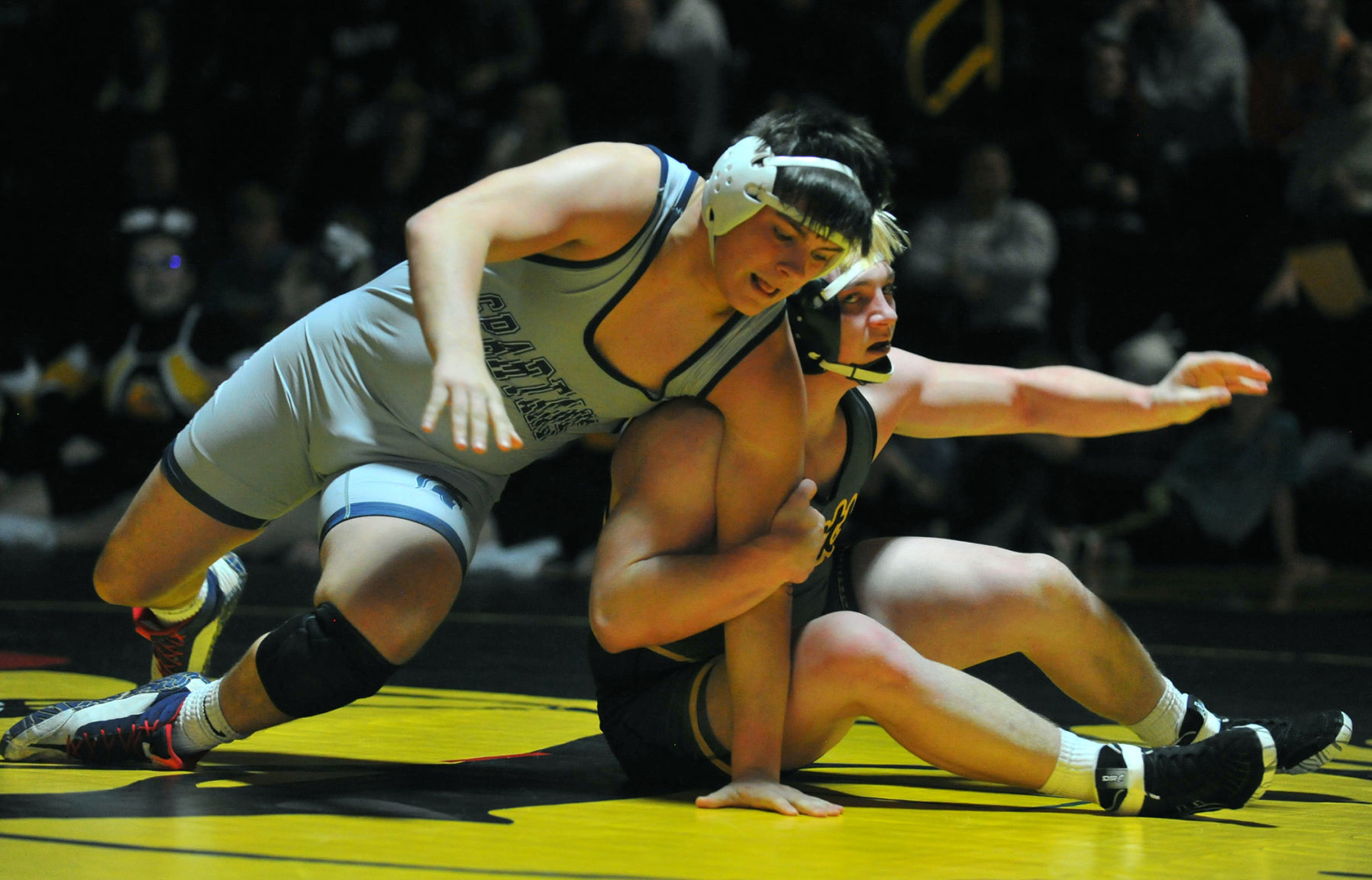 Pleasant Valley vs Bettendorf wrestling